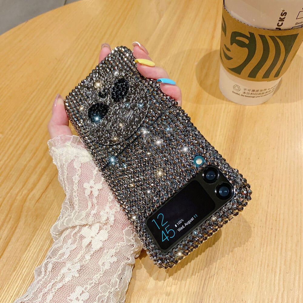 Luxury Sparkling Rhinestone Skull Phone Case For Samsung Galaxy Z Flip3 Flip4 5G