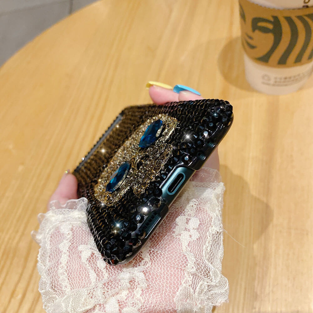 Luxury Sparkling Rhinestone Skull Phone Case For Samsung Galaxy Z Flip3 Flip4 5G