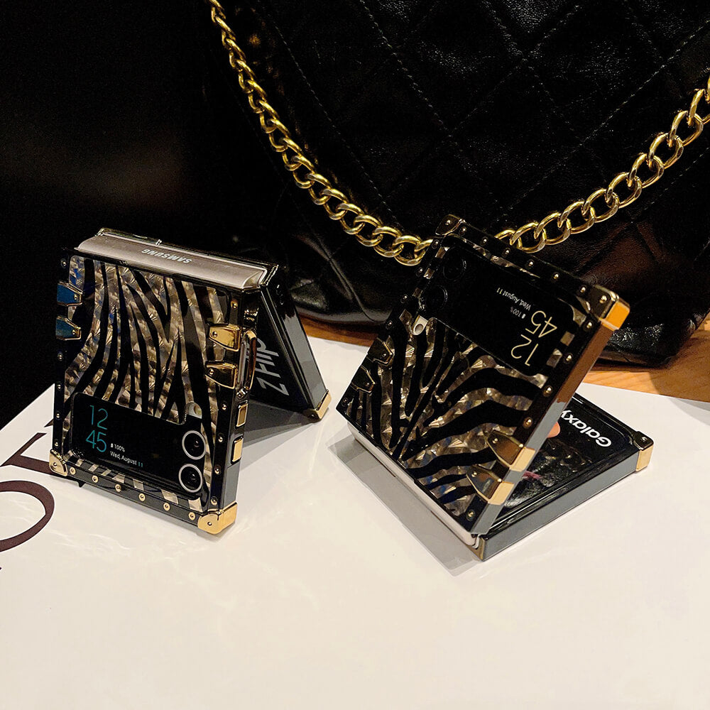 Leopard Print Ring Phone Case for Samsung Galaxy Z Flip4 Flip3 - GiftJupiter