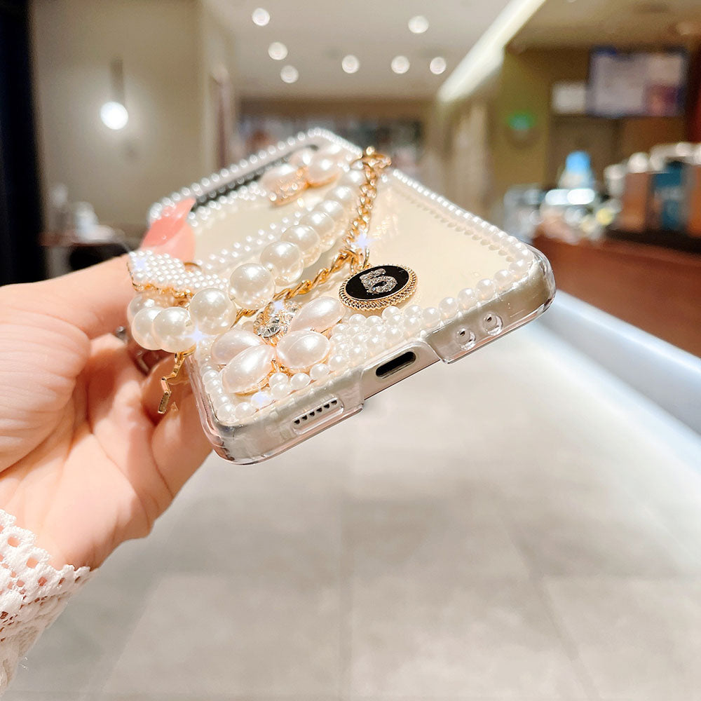 Luxurious Rhinestone Pearl Bracelet Phone Case For Samsung Galaxy Z Flip4 Flip3 5G