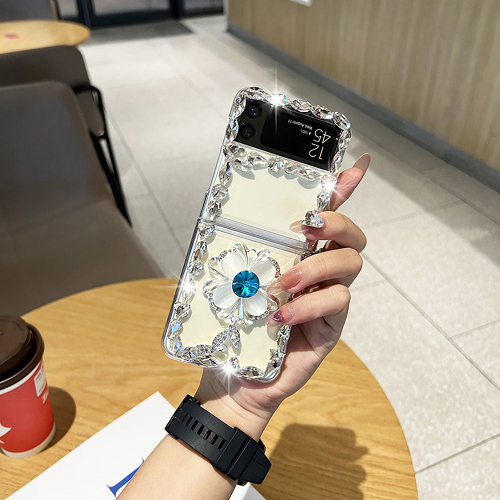 Rhinestone Four-Leaf Clover Shiny Phone Case For Samsung Galaxy Flip4 Flip3